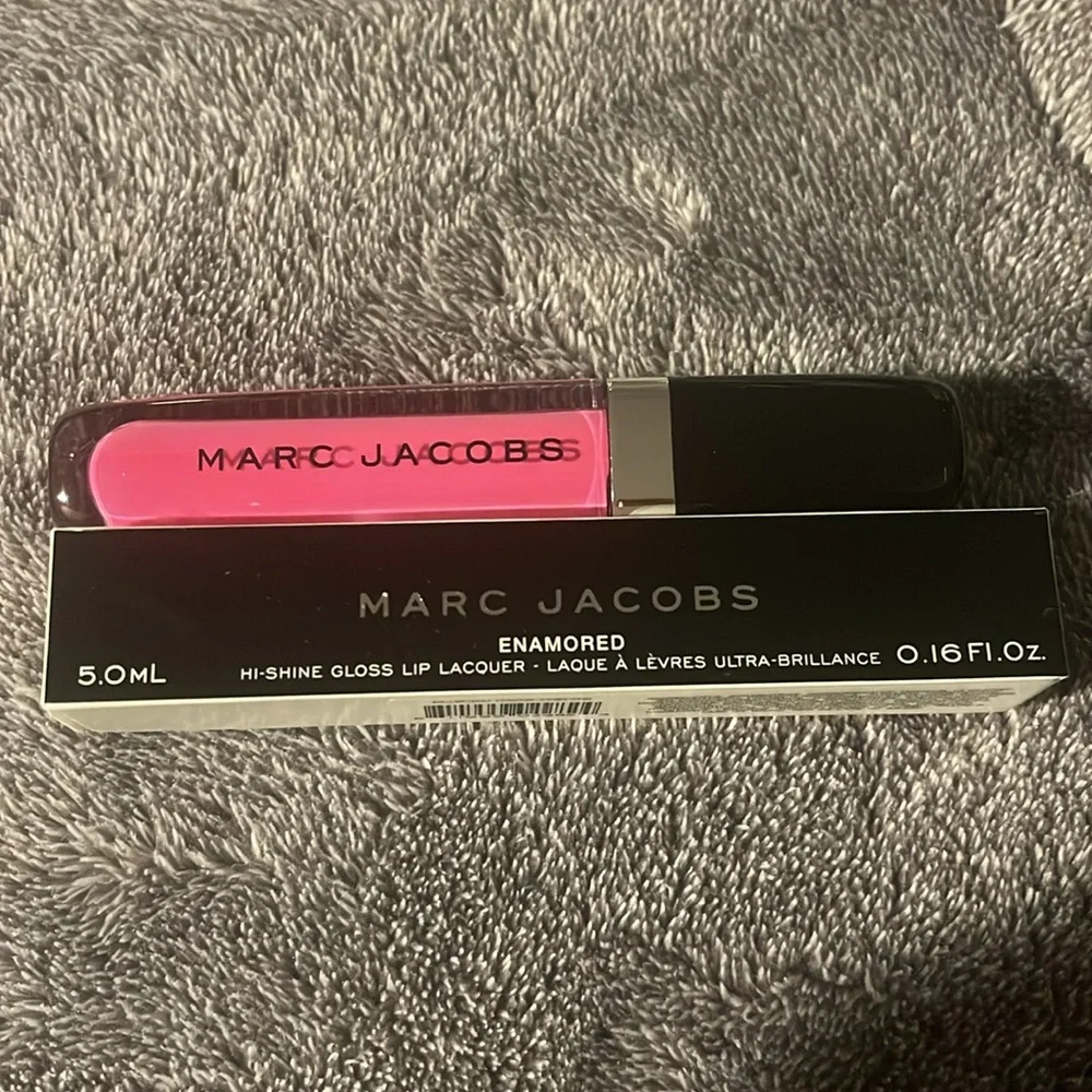 Marc Jacobs Cherry Moon (352) Enamored Hi-Shine Gloss Lip